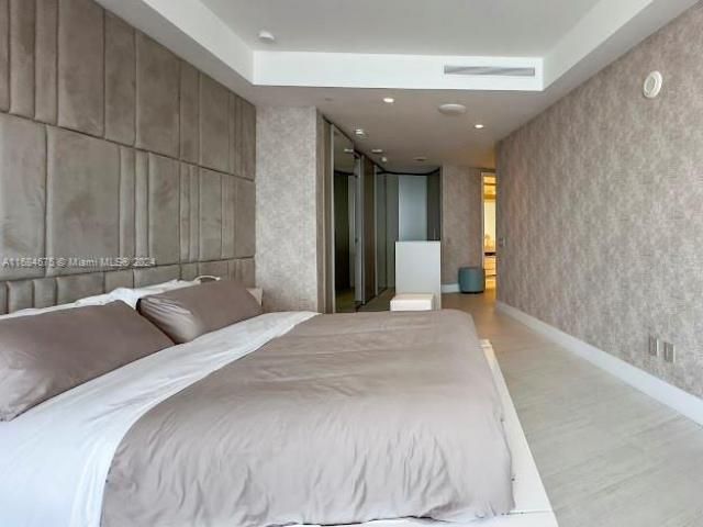 18555 Collins Ave, Unit 5203, Sunny Isles Beach, FL 33160 Photo