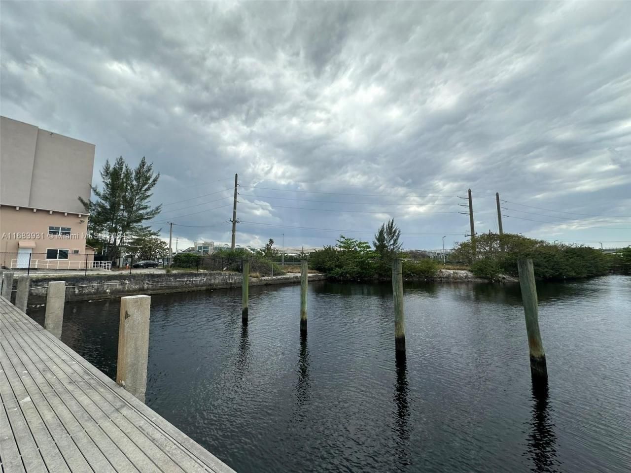 2599 NW 37th Ave, Miami, FL 33142 Photo