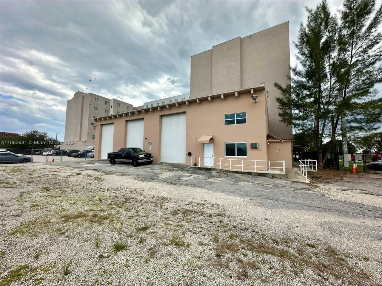 2599 NW 37th Ave, Miami, FL 33142 Photo