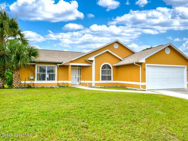1012 SW Idol Avenue, Port St. Lucie, FL 34953