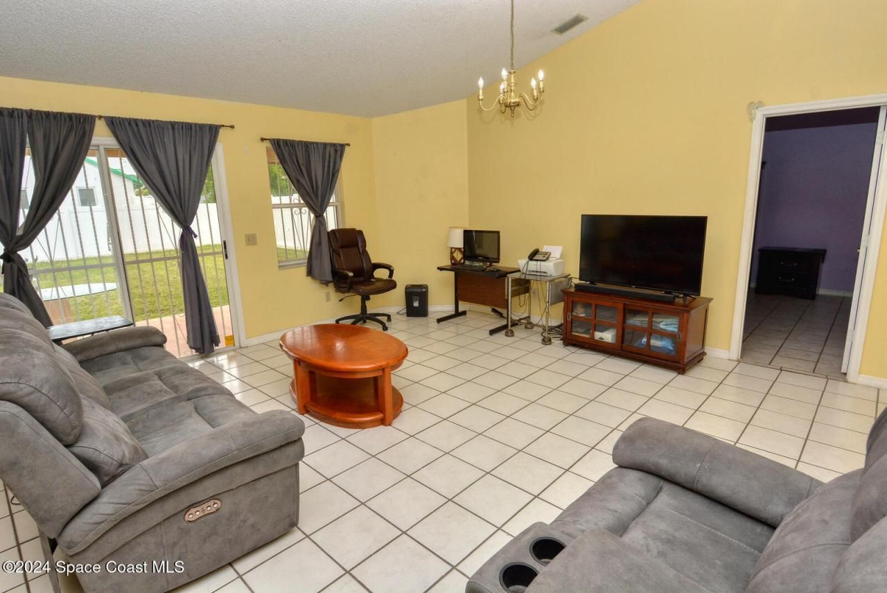 1012 SW Idol Avenue, Port Saint Lucie, FL 34953 Photo
