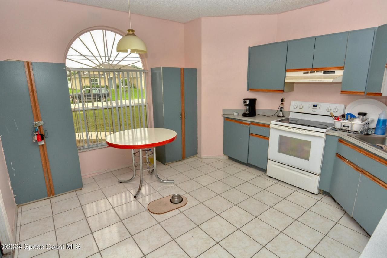 1012 SW Idol Avenue, Port Saint Lucie, FL 34953 Photo