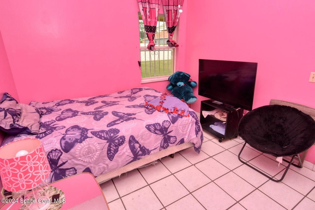 1012 SW Idol Avenue, Port Saint Lucie, FL 34953 Photo