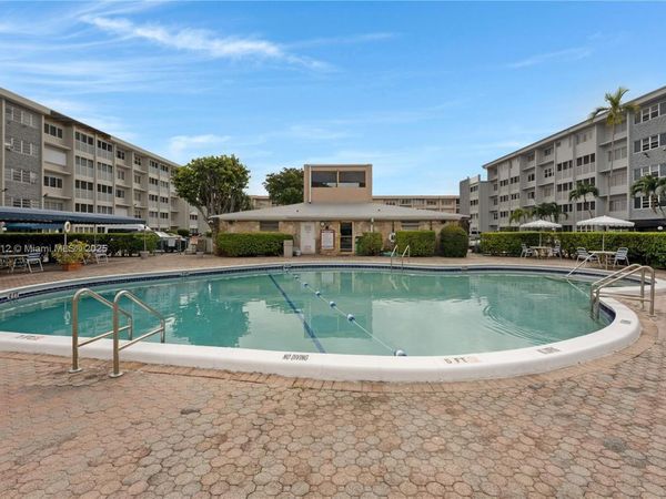 330 SE 2nd St, Unit 303F, Hallandale Beach, FL 33009