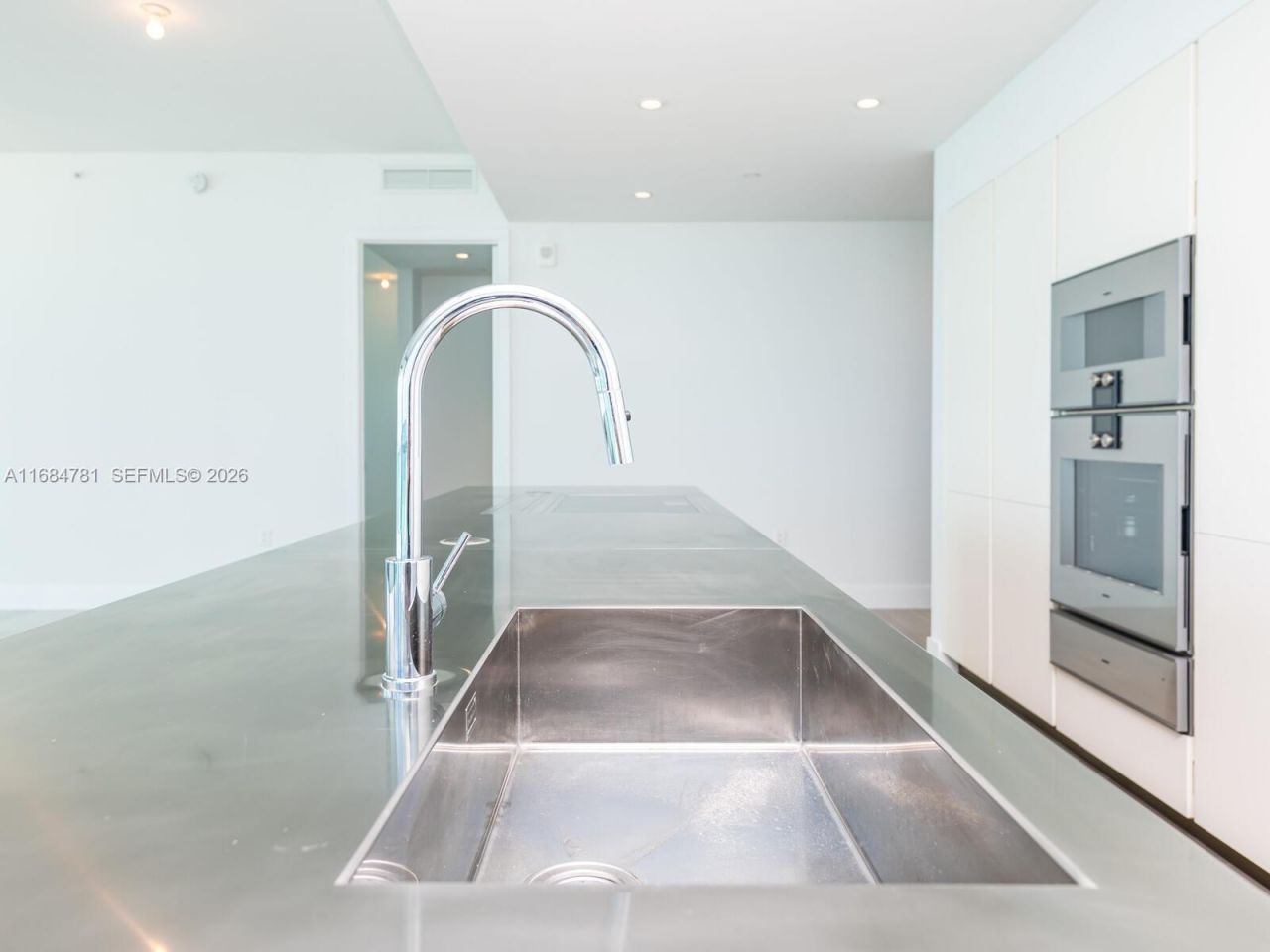 6901 Collins Ave, Unit 701, Miami Beach, FL 33141 Photo