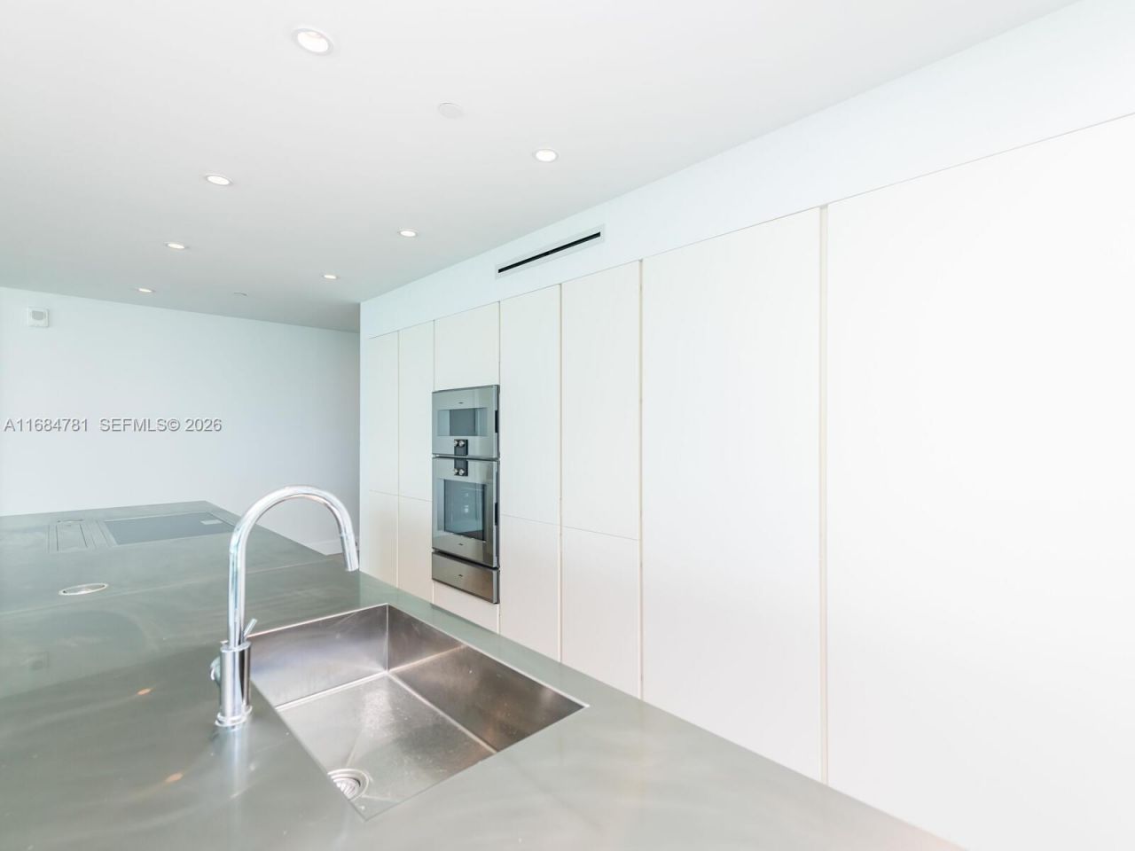 6901 Collins Ave, Unit 701, Miami Beach, FL 33141 Photo