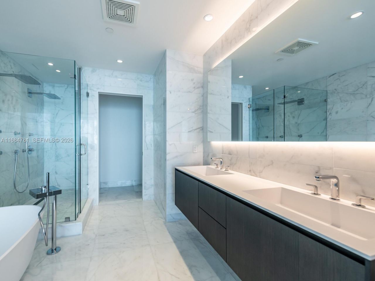 6901 Collins Ave, Unit 701, Miami Beach, FL 33141 Photo