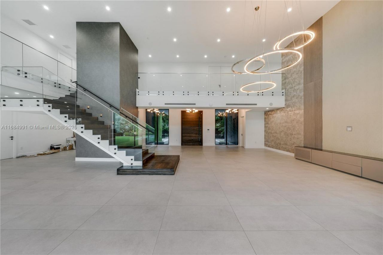 6695 SW 112th St, Pinecrest, FL 33156 Photo