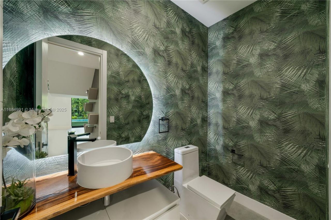 6695 SW 112th St, Pinecrest, FL 33156 Photo