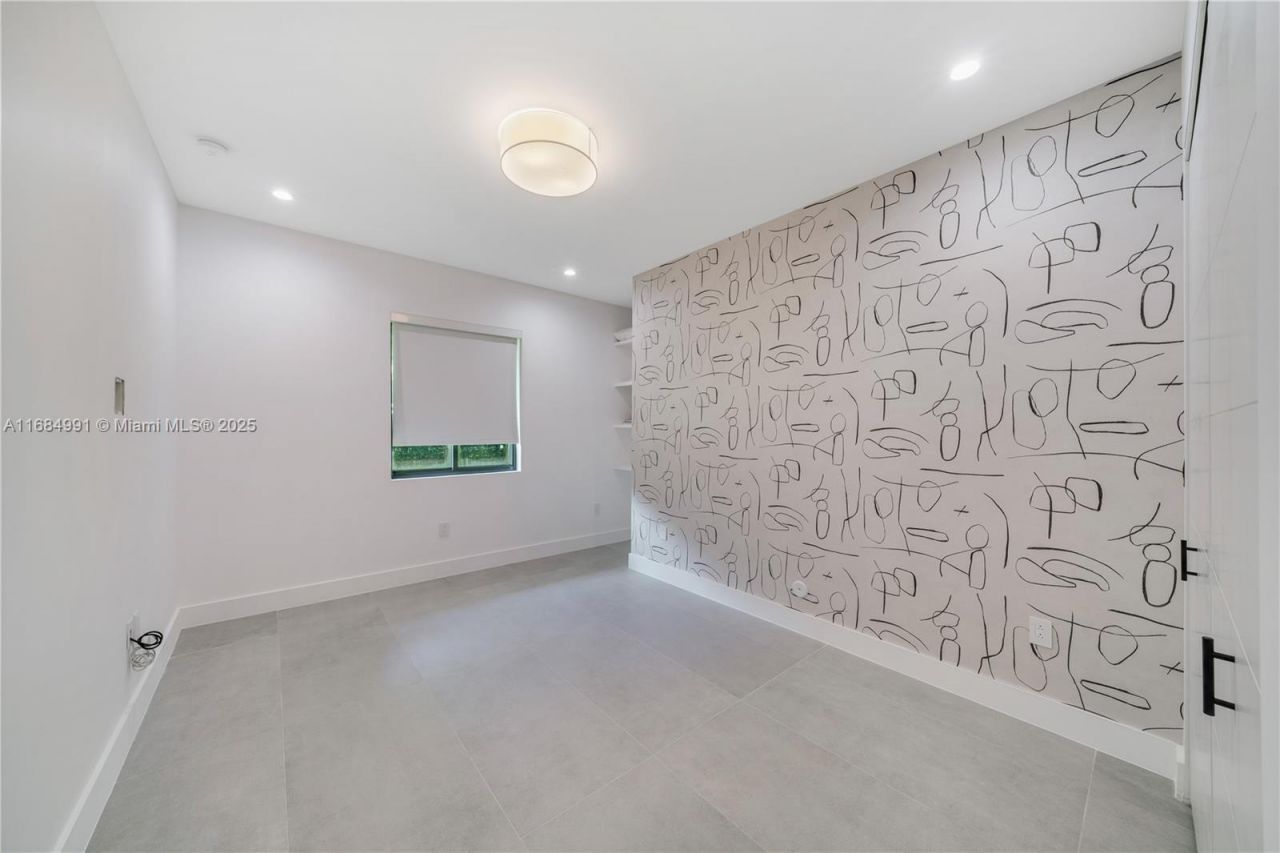 6695 SW 112th St, Pinecrest, FL 33156 Photo