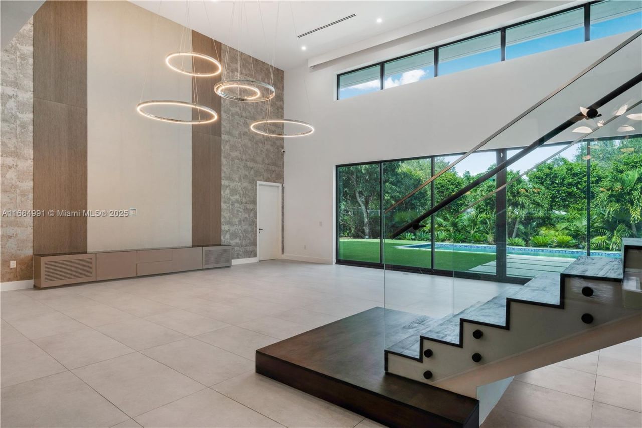 6695 SW 112th St, Pinecrest, FL 33156 Photo