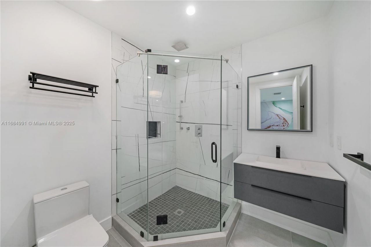 6695 SW 112th St, Pinecrest, FL 33156 Photo