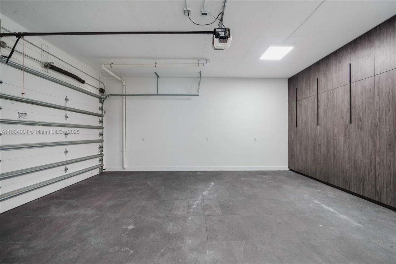 6695 SW 112th St, Pinecrest, FL 33156 Photo