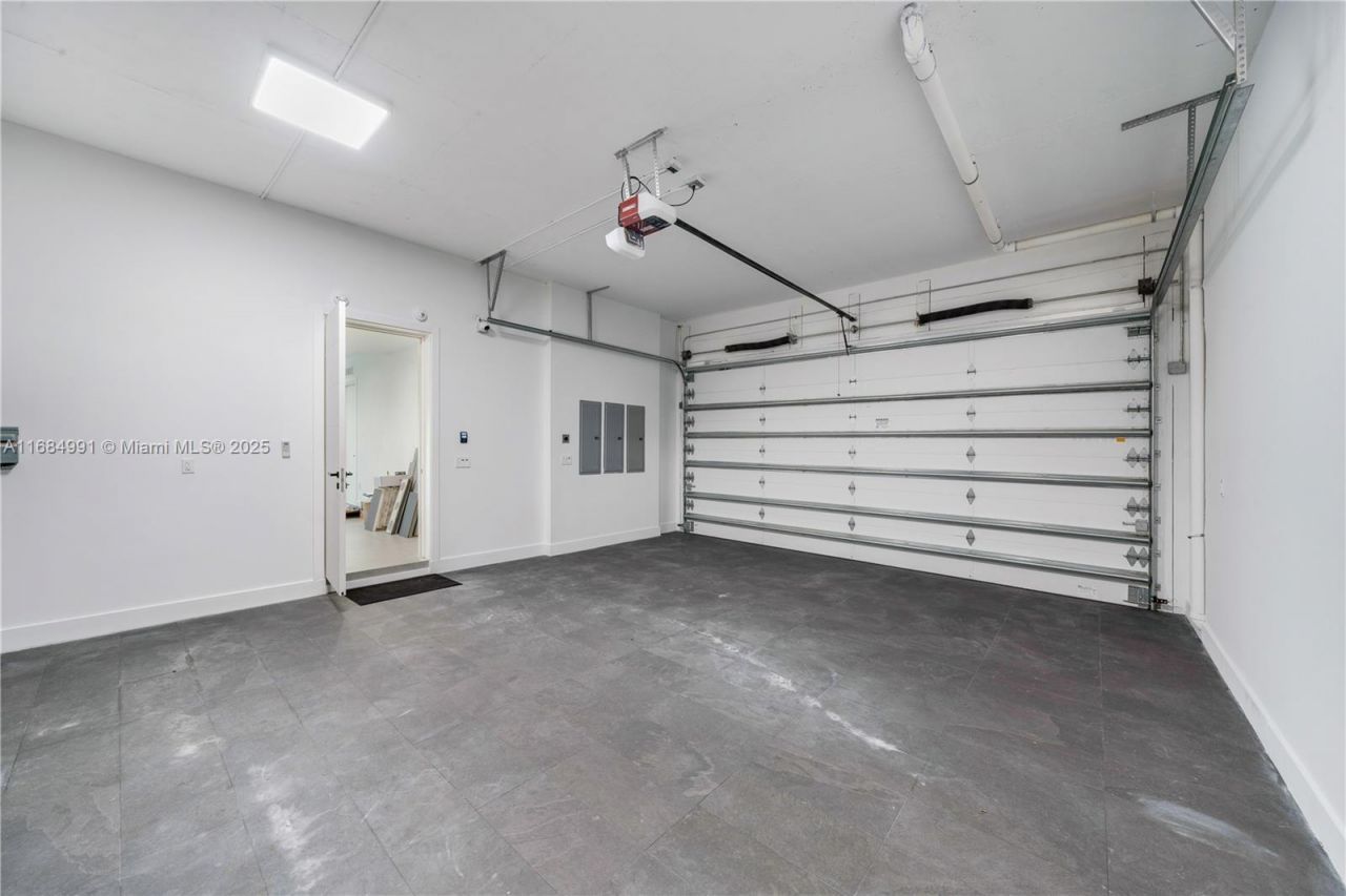 6695 SW 112th St, Pinecrest, FL 33156 Photo