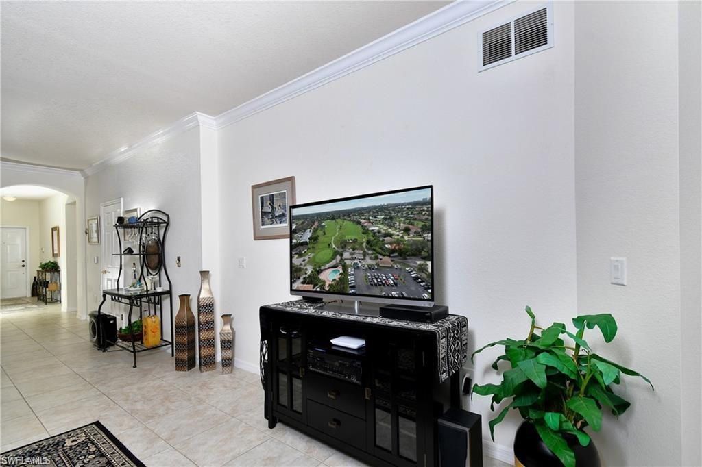 9621 Spanish Moss Way, Unit 3833, Bonita Springs, FL 34135 Photo