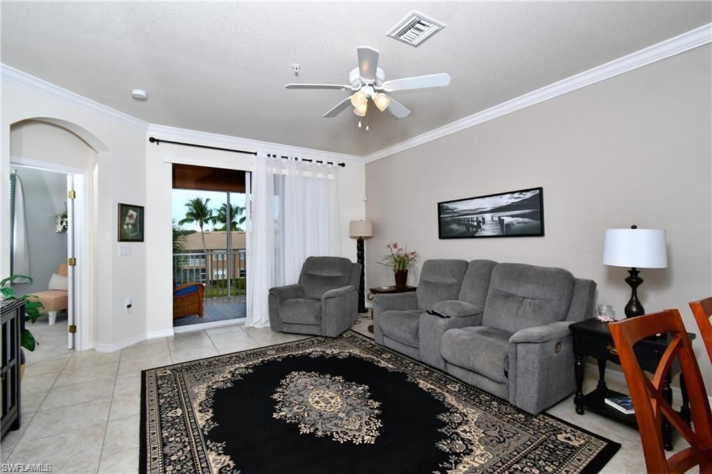 9621 Spanish Moss Way, Unit 3833, Bonita Springs, FL 34135 Photo