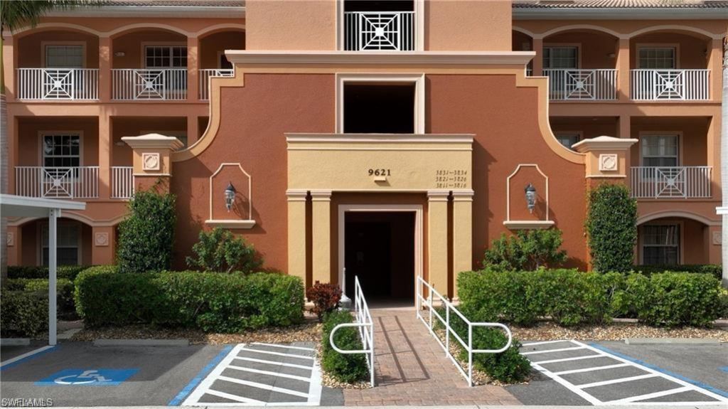9621 Spanish Moss Way, Unit 3833, Bonita Springs, FL 34135 Photo