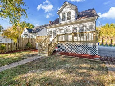 16211 MADDELEIN Street, Detroit, MI 48205