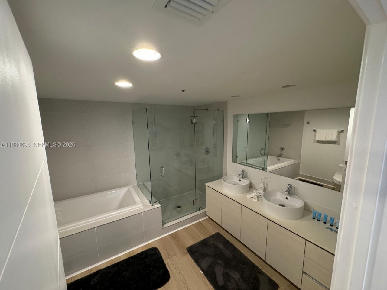 2600 E Hallandale Beach Blvd, Unit T2701, Hallandale Beach, FL 33009 Photo