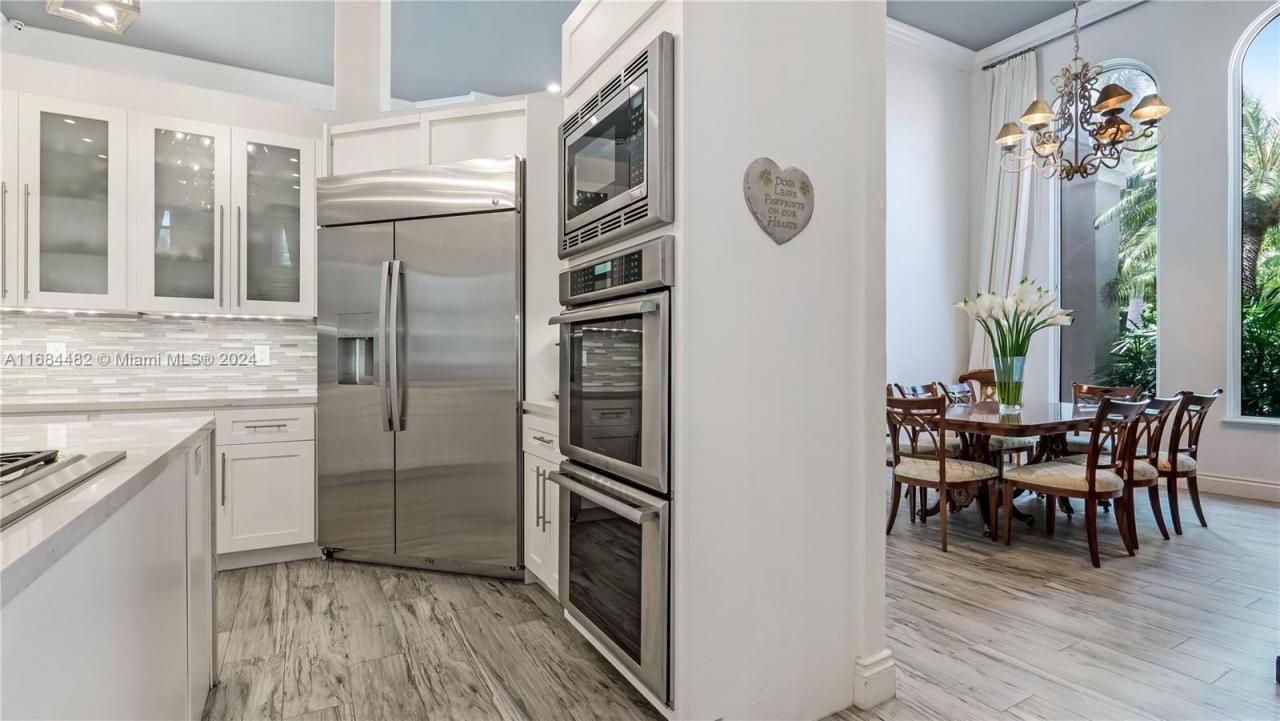 34 Pelican Dr, Fort Lauderdale, FL 33301 Photo