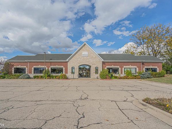 625 N Bridgeport Terrace, Lindenhurst, IL 60046