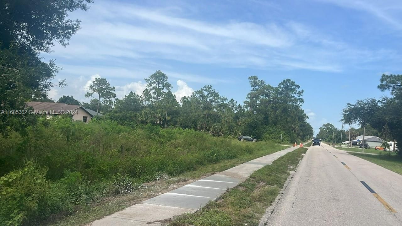 805 E 6 St, Lehigh Acres, FL 33972 Photo