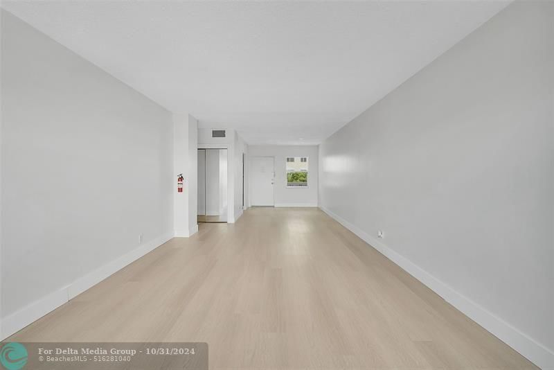 2555 NE 11th Street, Unit 806, Fort Lauderdale, FL 33304 Photo