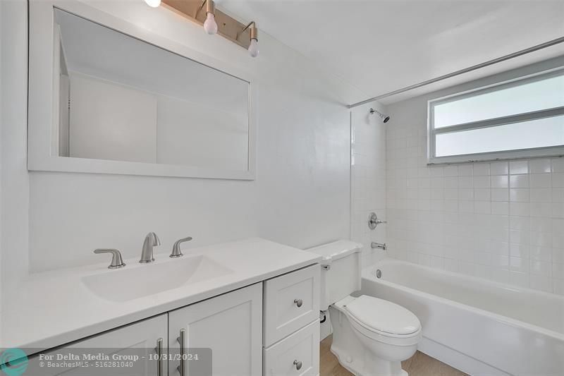 2555 NE 11th Street, Unit 806, Fort Lauderdale, FL 33304 Photo