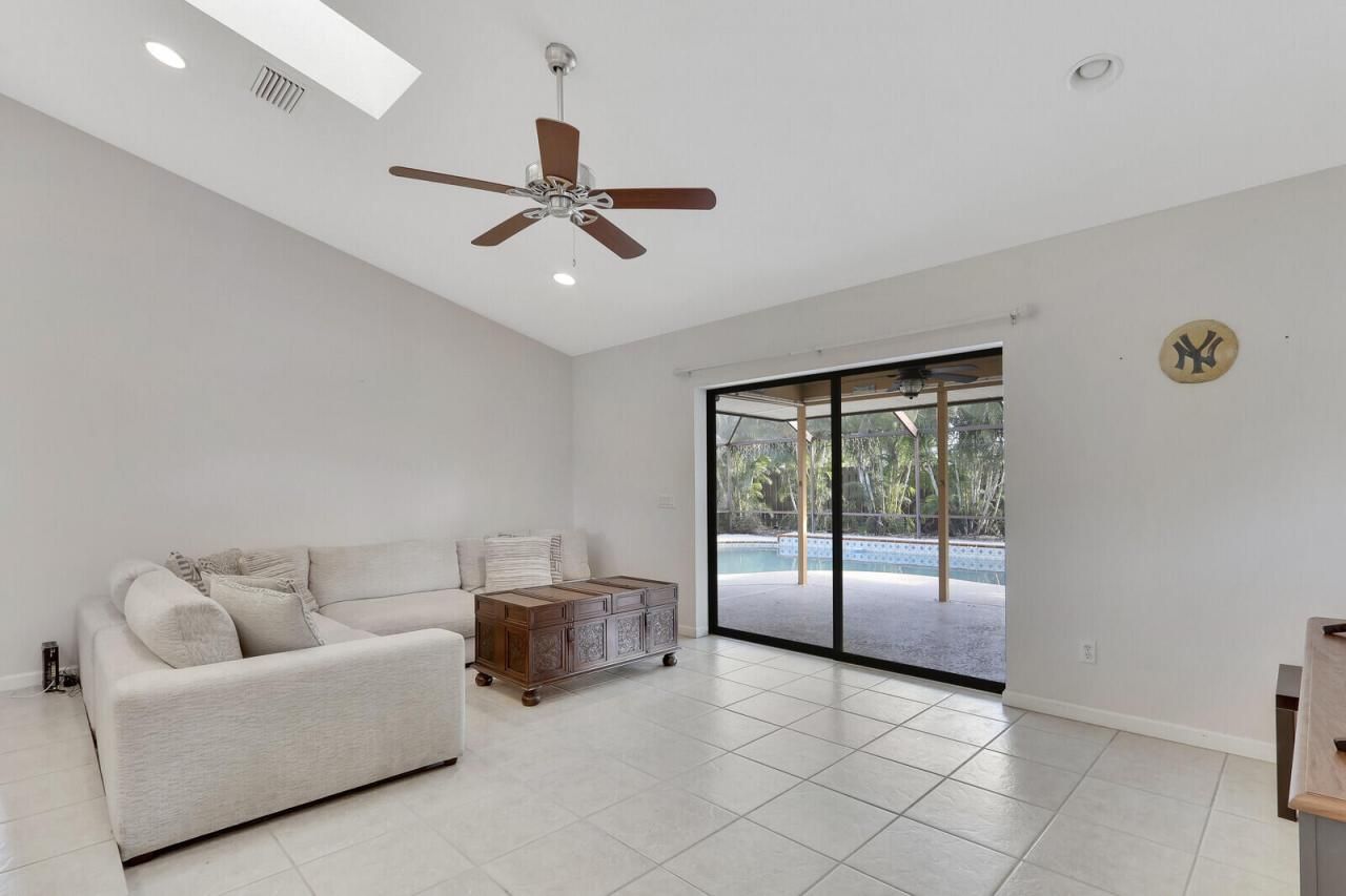 1991 SE Aires Lane, Port Saint Lucie, FL 34984 Photo