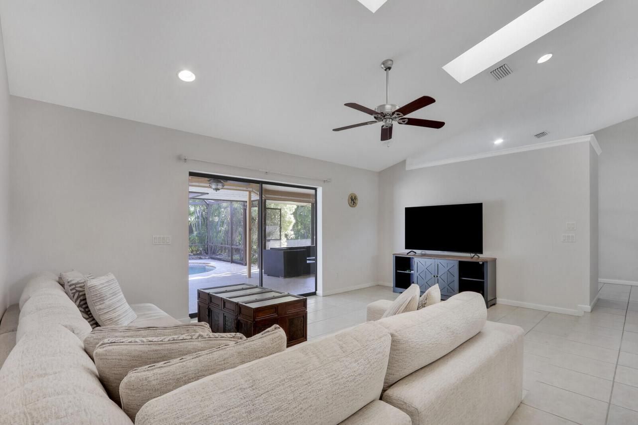 1991 SE Aires Lane, Port Saint Lucie, FL 34984 Photo