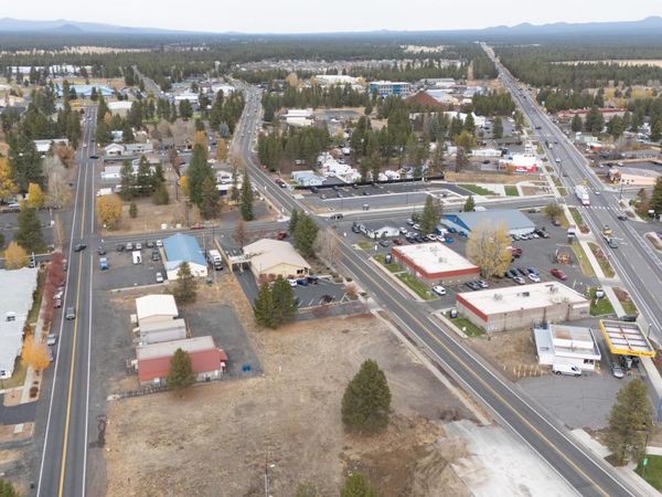 51455 Huntington Road, La Pine, OR 97739