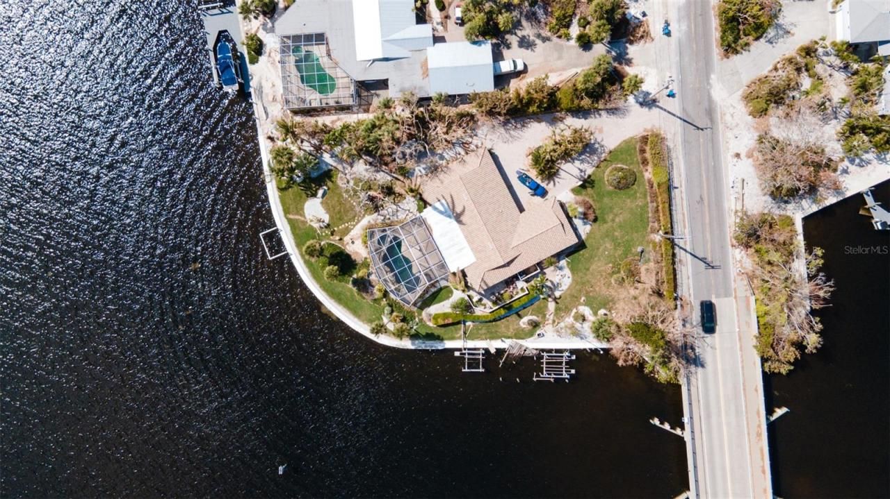 543 Key Royale Drive, Holmes Beach, FL 34217 Photo