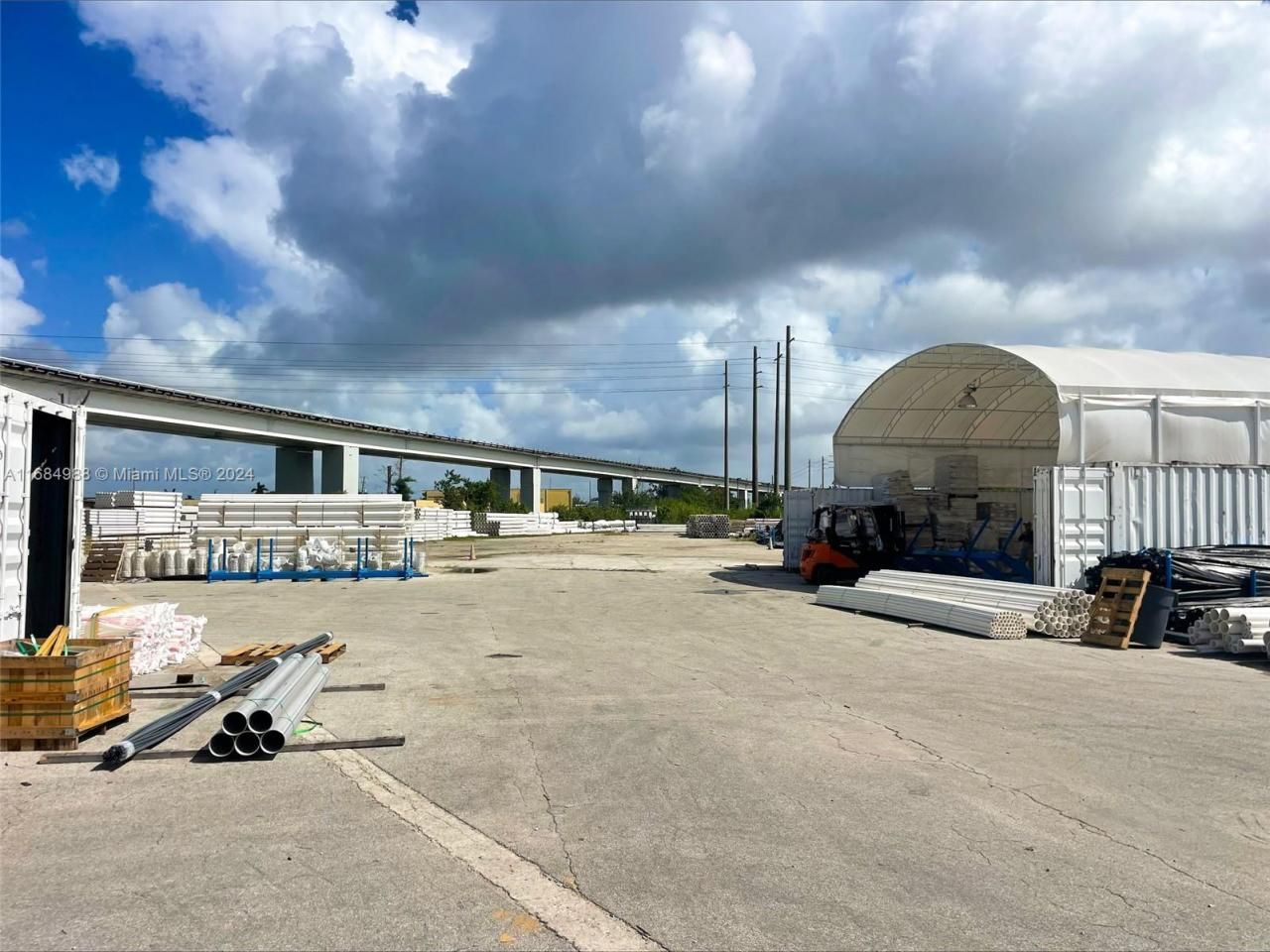 Please Call For Address, Medley, FL 33166 Photo