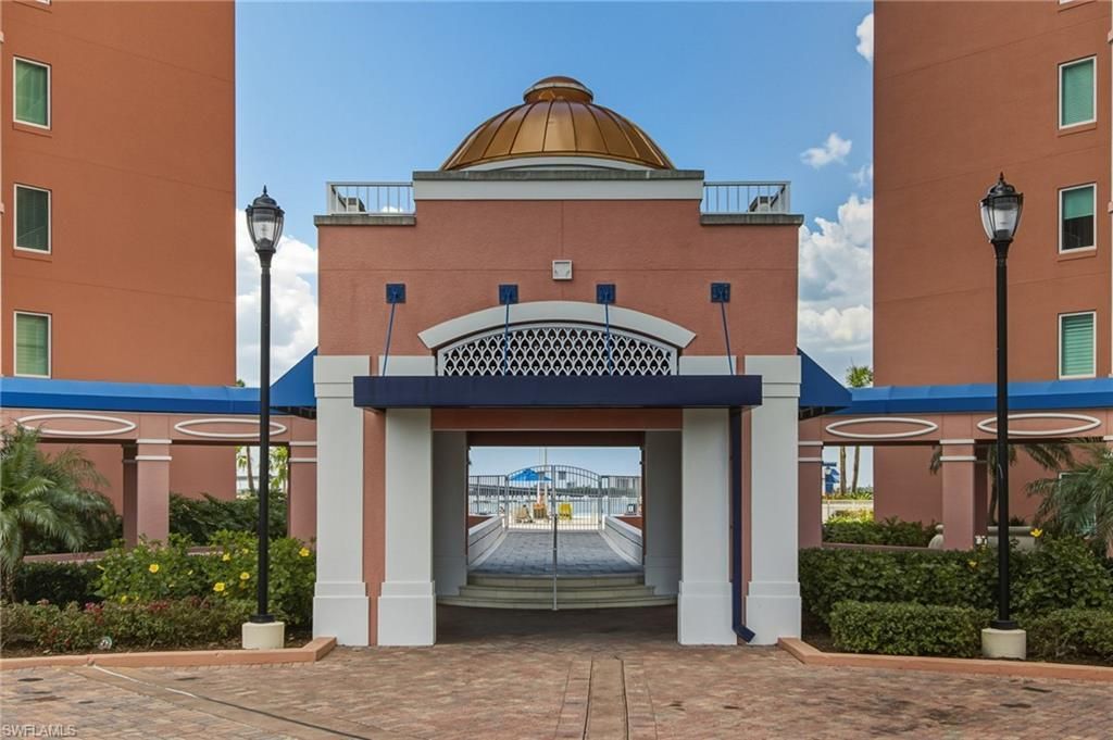 2745 1st St, Unit 1906, Fort Myers, FL 33916 Photo