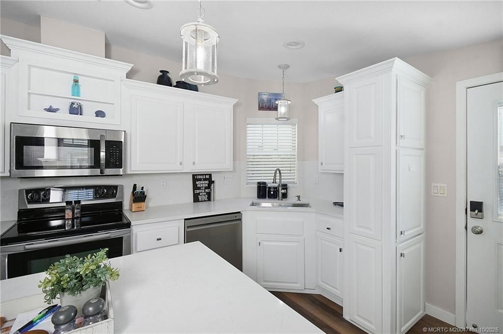 1092 Nettles Boulevard, Jensen Beach, FL 34957 Photo