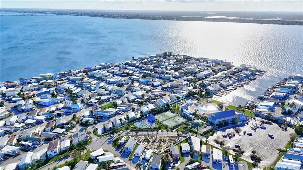 1092 Nettles Boulevard, Jensen Beach, FL 34957 Photo