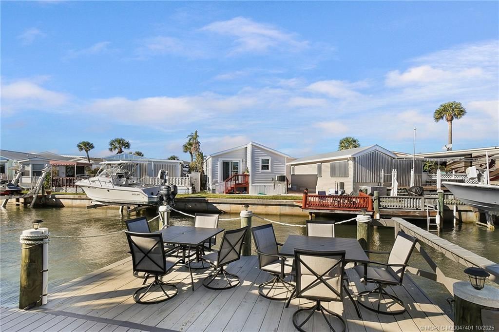 1092 Nettles Boulevard, Jensen Beach, FL 34957 Photo