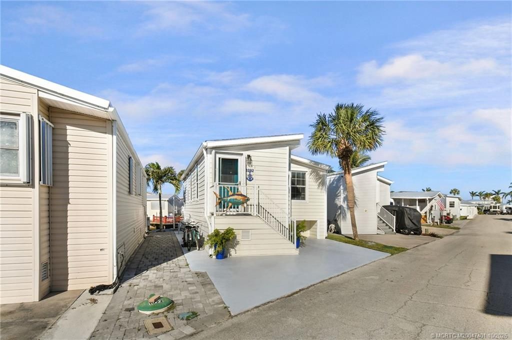 1092 Nettles Boulevard, Jensen Beach, FL 34957 Photo