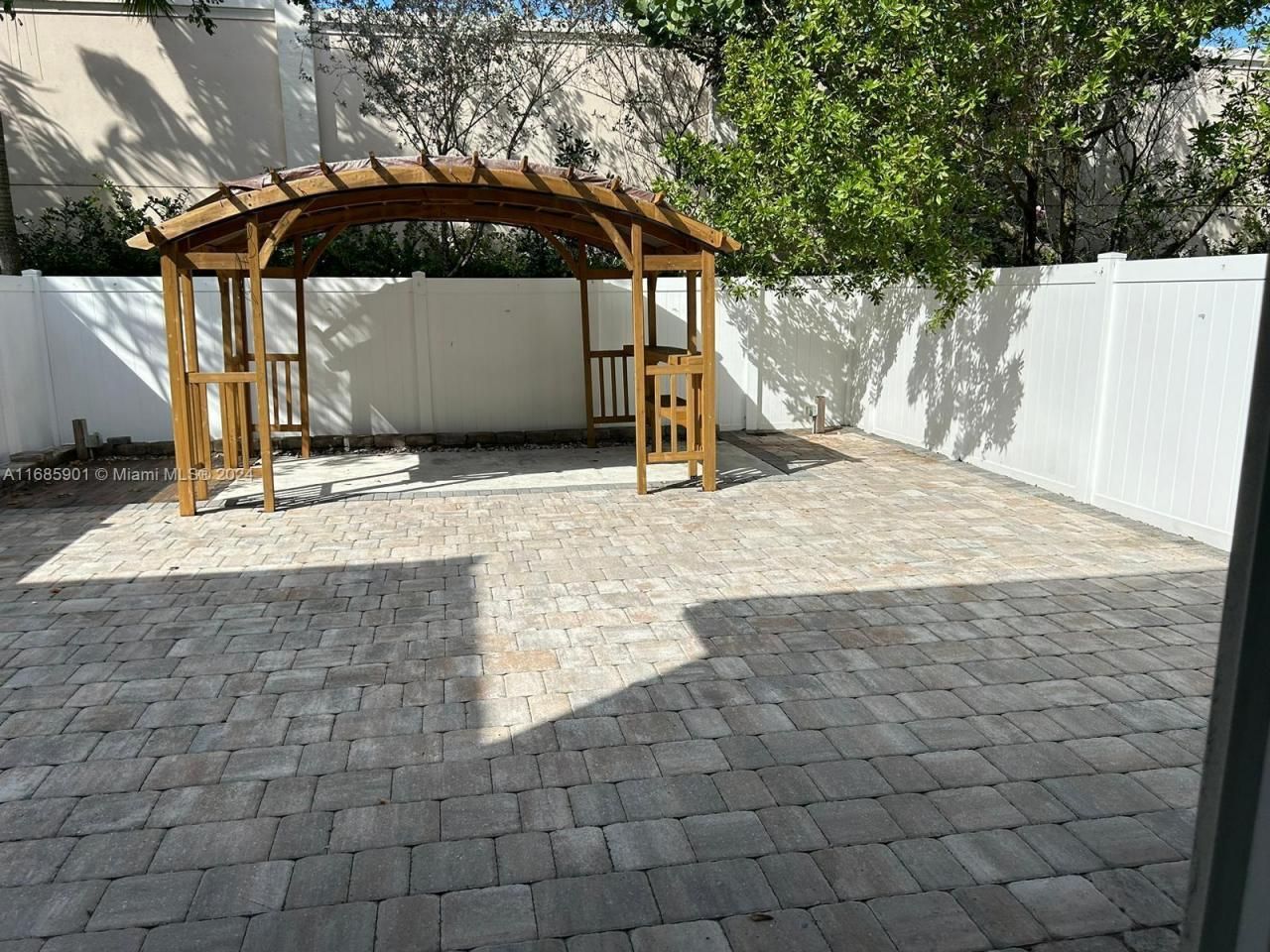 4441 NW 48th Ter, Tamarac, FL 33319 Photo