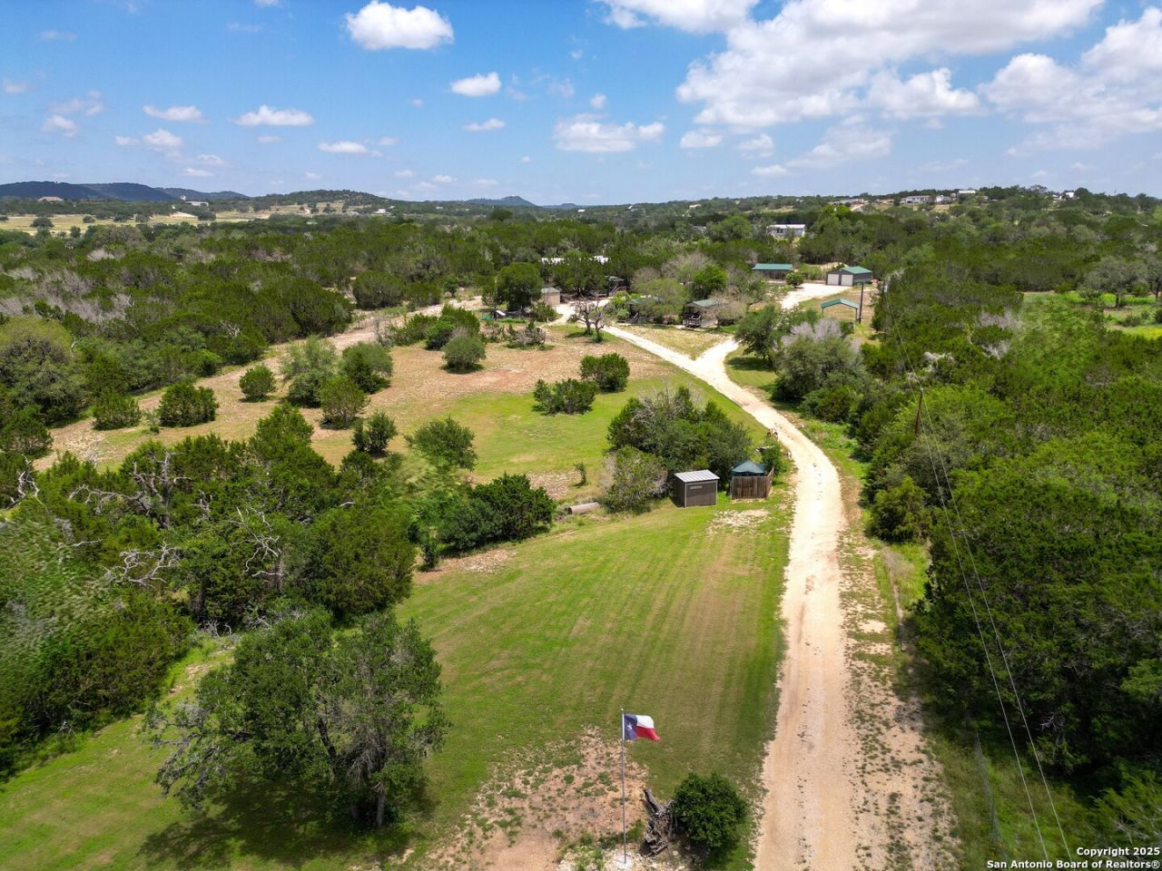 260 Misty Ln, Bandera, TX 78003 Main Photo