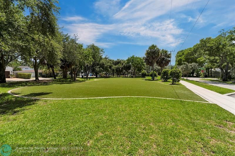 805 SE 10th St, Fort Lauderdale, FL 33316 Photo