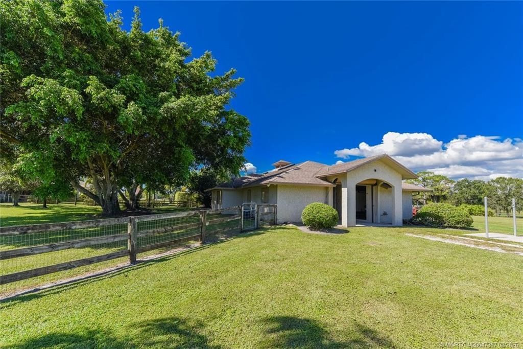 5205 SW Honey Terrace, Palm City, FL 34990 Photo