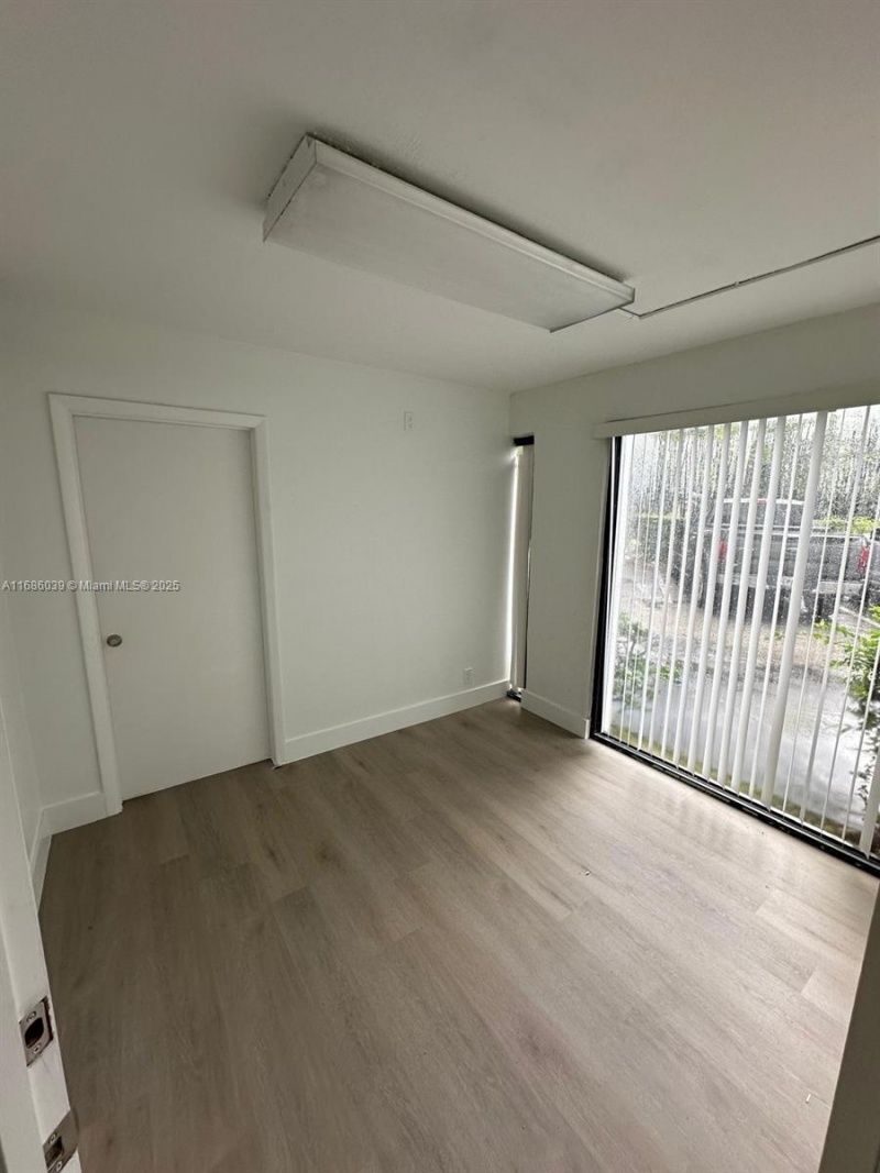 150 SE 12th St, Unit 101-1, Fort Lauderdale, FL 33316 Main Photo