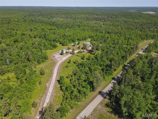 1743 Ripley Route NN, Doniphan, MO 63935
