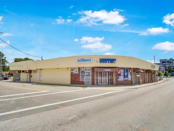 721 NW 21st Ct, Miami, FL 33125