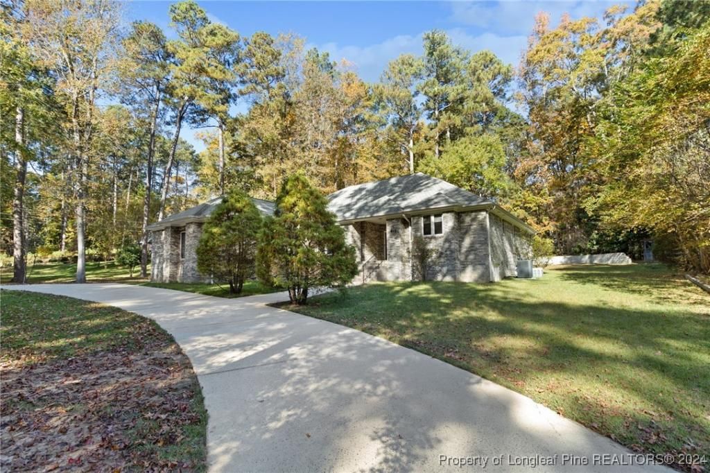 912 Botany Woods Drive, Sanford, NC 27330 Main Photo