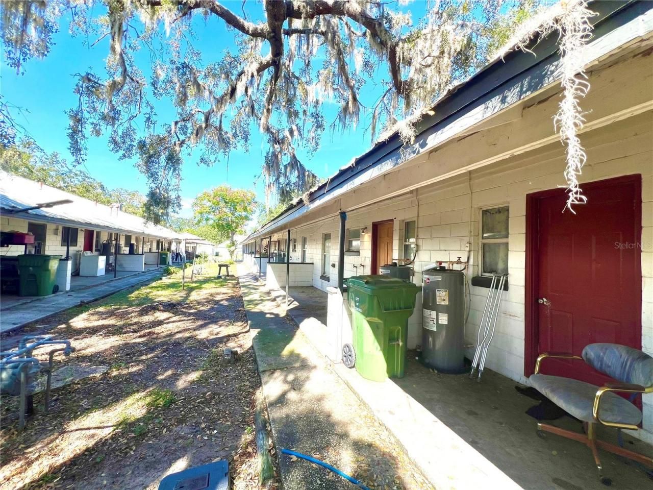 301 S East Street, Leesburg, FL 34748 Photo