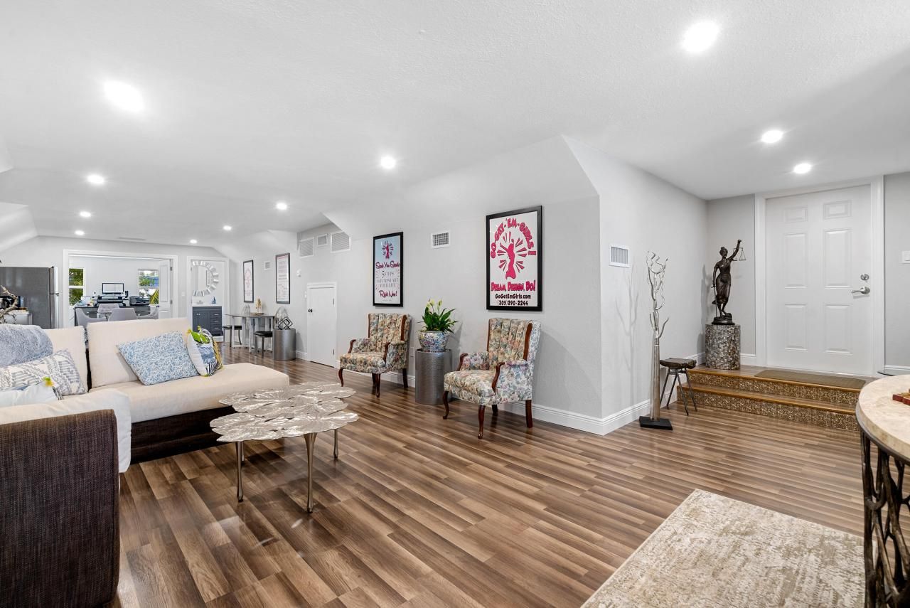 102920 Overseas Highway, Key Largo, FL 33037 Photo