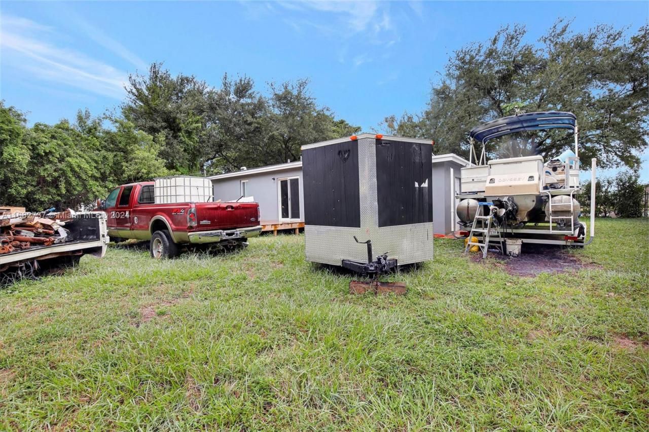 4381 SW 51st St, Dania Beach, FL 33314 Photo