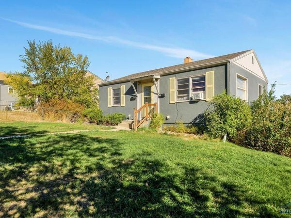 1914 IVY AVE, Rapid City, SD 57701